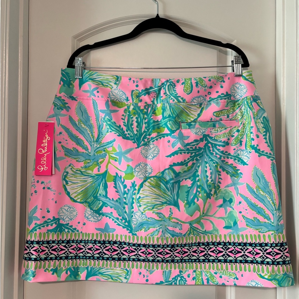 Lilly Pulitzer Pink and Green Tropical Skort - Picture 6 of 6